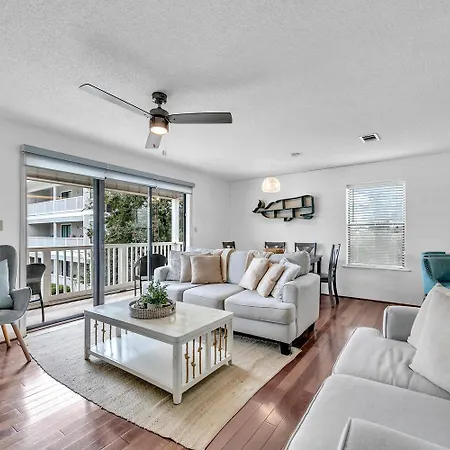 Beachwood Villas 11B- Sandy Toes Bungalow